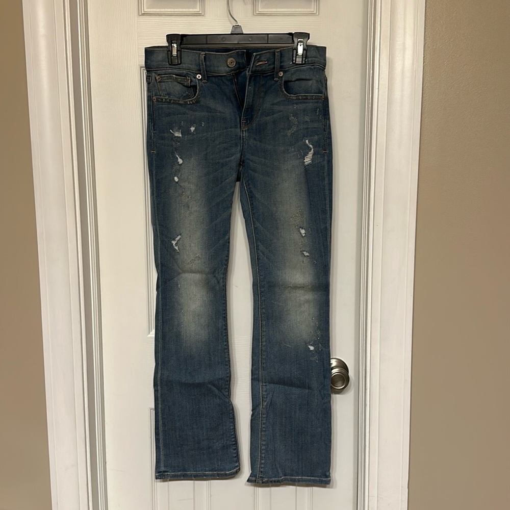Express women’s jeans. Barely boot mid rise. Stretch. Size 4S. Never worn.